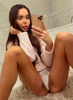 проститутка Нелли, 22, Екатеринбург